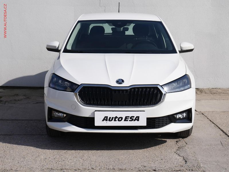 Škoda Fabia (2021) 1.0TSi, 2.maj,ČR, Style, LED - fotka 2 z 18