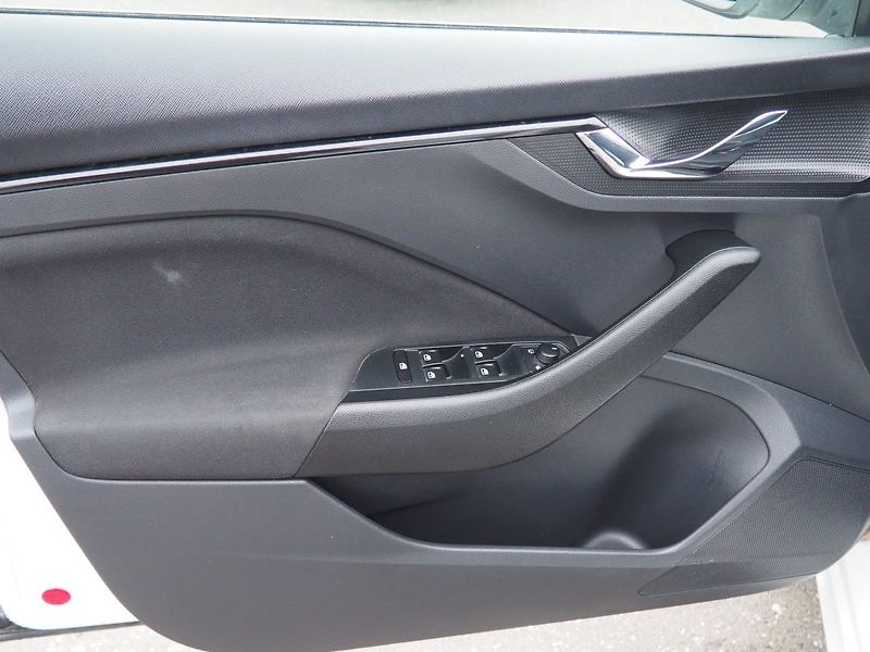 Škoda Kamiq (2022) 1.0 TSi, 81 kW, AT - fotka 9 z 32