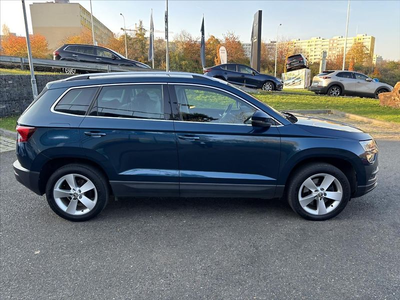 Škoda Karoq 2,0 TDi 110kW Style ADAPTIV - fotka 6 z 45