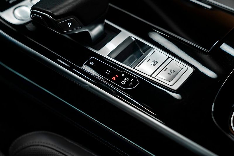 Audi A8 55 TFSI quattro - fotka 12 z 20