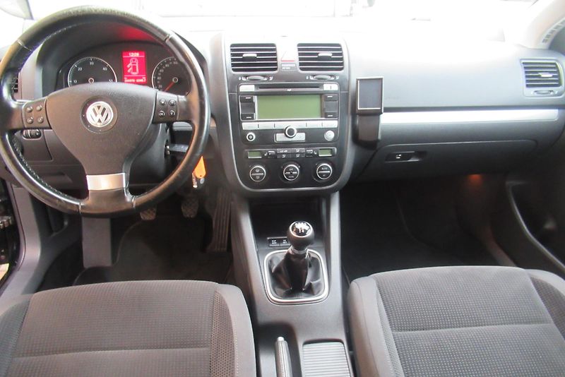 Volkswagen Golf 1.9 TDI AUT. KLIMA - fotka 10 z 20