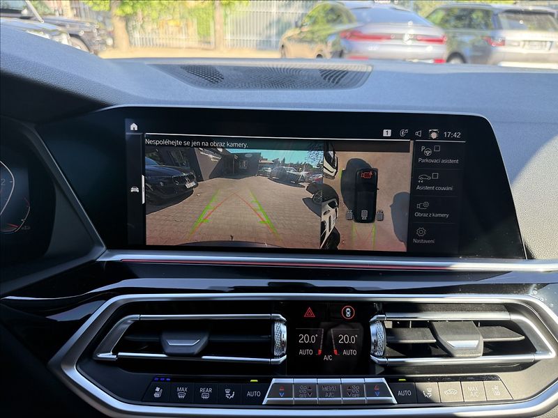 BMW X5 30d Msport 7 Míst Vzduch - fotka 21 z 30