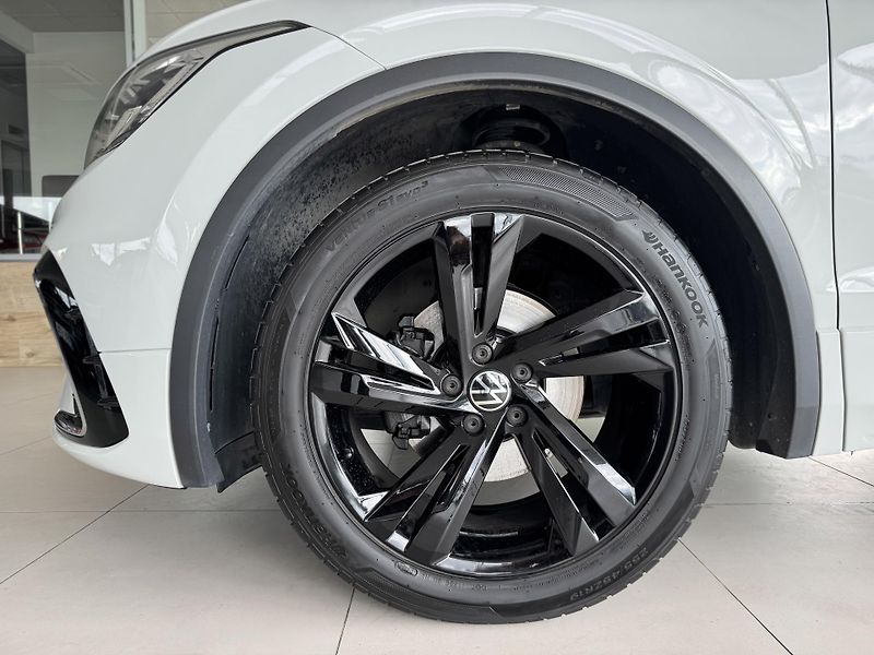 Volkswagen Tiguan 1,5TSI DSG*R-LINE*REZERVACE! - fotka 31 z 32