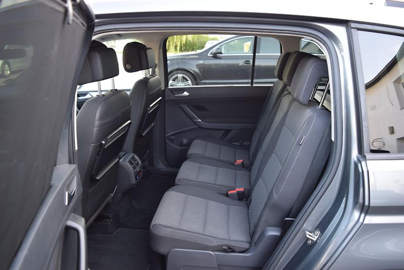 Volkswagen Touran (2017) 1.4TSI 110kw CLBMT NAVI TAŽNÉ - fotka 13 z 48