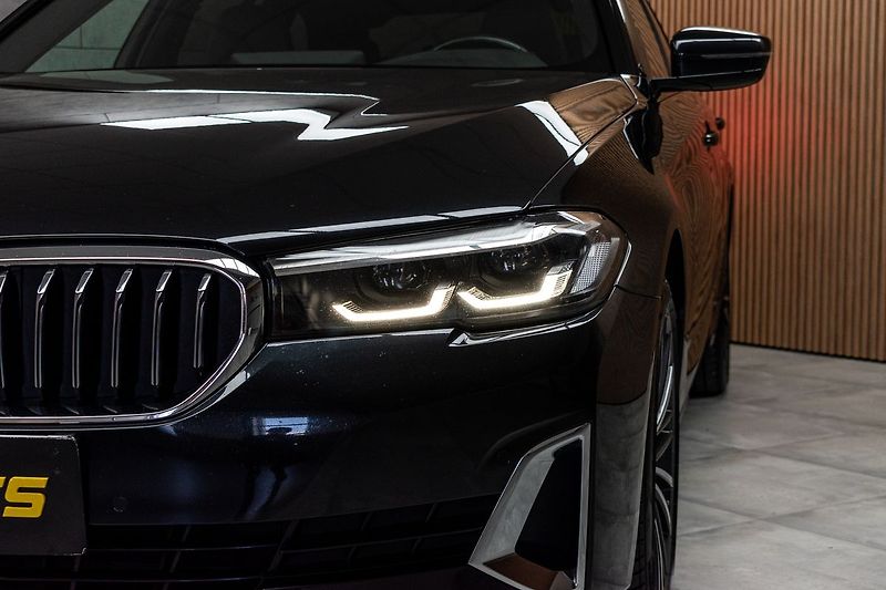BMW Řada 5 530d xD TAŽNÉ*N.TOPENÍ*ČR 1.M* - fotka 43 z 51