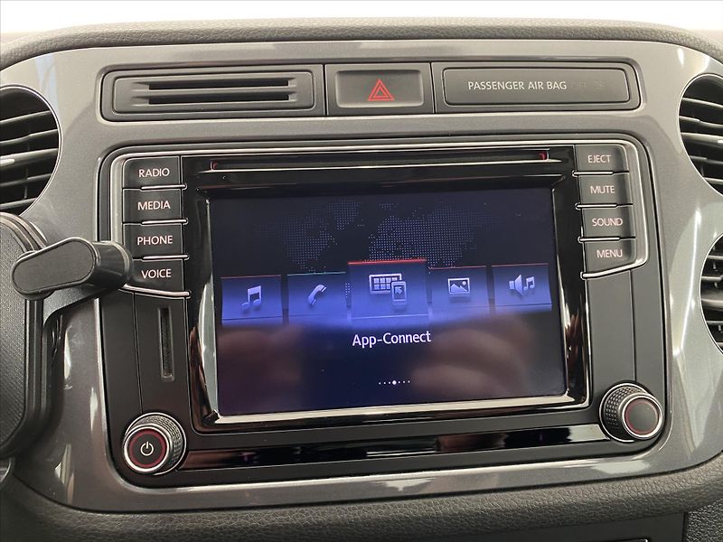 Volkswagen Tiguan 2,0 TDI 81 kW - fotka 18 z 27