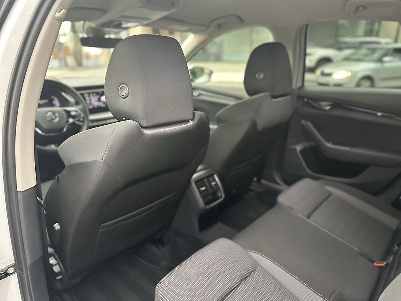 Škoda Octavia (2023) - fotka 12 z 16