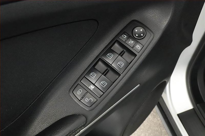 Mercedes-Benz Třídy M (2005) ML 350 , 4X4, Automat, Navi - fotka 15 z 15