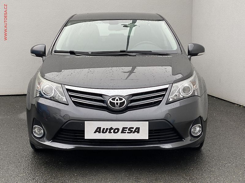Toyota Avensis (2012) 1.8 VVT-i, +kola - fotka 2 z 19
