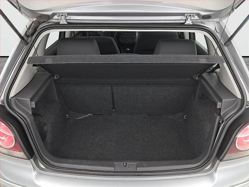 Volkswagen Polo (2007) 1.2, po STK, jezdí výborně - fotka 14 z 14