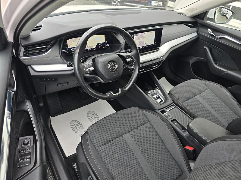 Škoda Octavia 2,0TDI 110kW DSG STYLE + NAVI - fotka 10 z 41