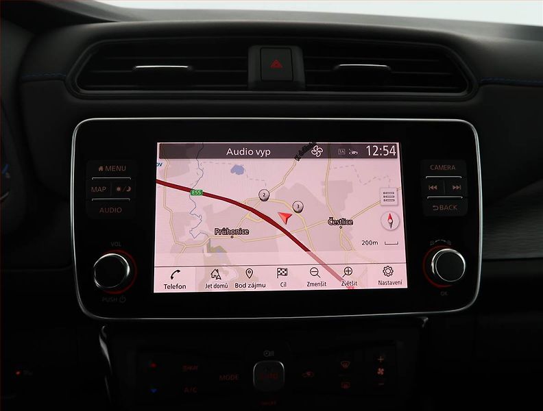 Nissan Leaf (2020) 62 kWh, SoH 87% - fotka 16 z 28