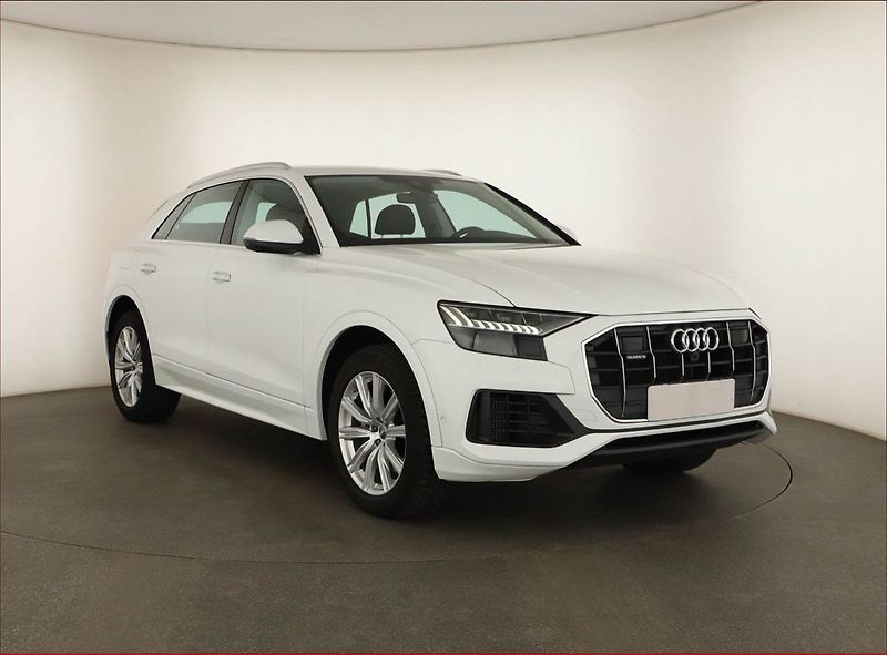 Audi Q8 (2023) 55 TFSI - fotka 1 z 22