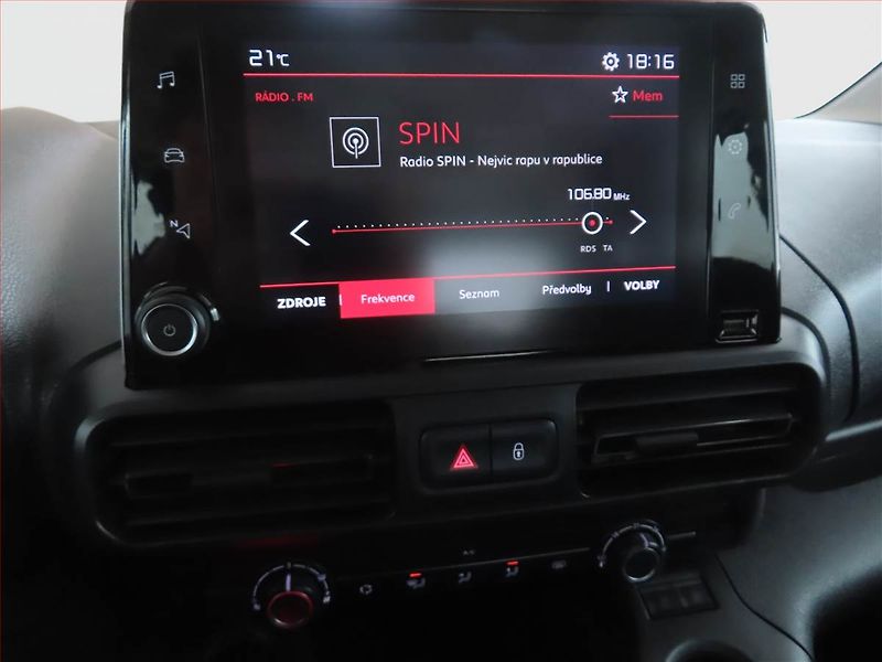 Citroën Berlingo (2020) Feel 1.5 BlueHDi, 5Míst, ČR - fotka 12 z 14