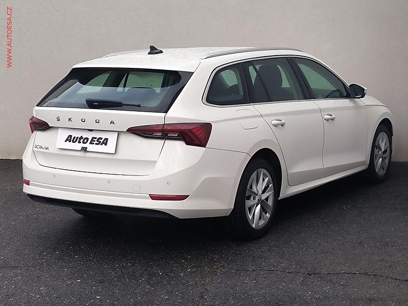 Škoda Octavia (2020) 2.0 TDi, 2.maj,ČR, Style - fotka 4 z 27