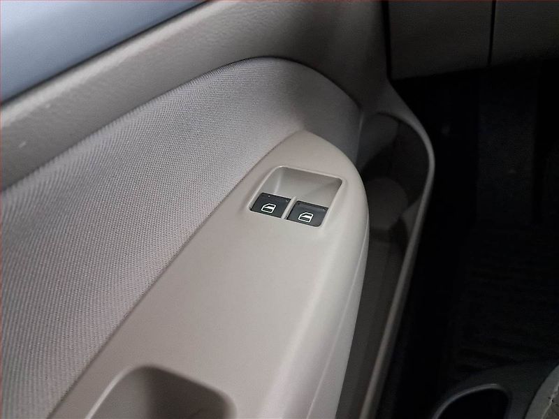 Škoda Octavia (2008) Ambiente 1.6, po STK, Tažné - fotka 15 z 17