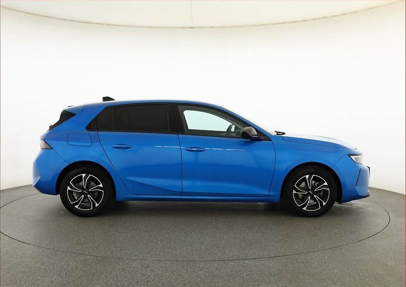 Opel Astra (2023) 1.2 Turbo, Serv.kniha - fotka 6 z 17