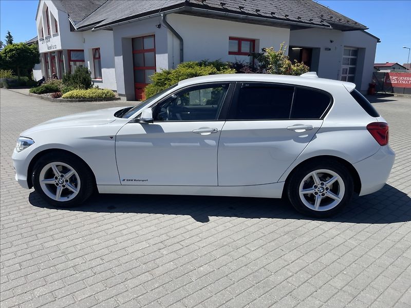 BMW Řada 1 2,0 d 110kw xDrive - fotka 29 z 33