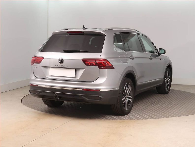 Volkswagen Tiguan Allspace (2022) Elegance 2.0 TDI - fotka 5 z 16