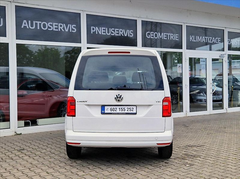 Volkswagen Caddy 1,0 TSI 75kW AC VÝHŘEV 5MÍST - fotka 4 z 32