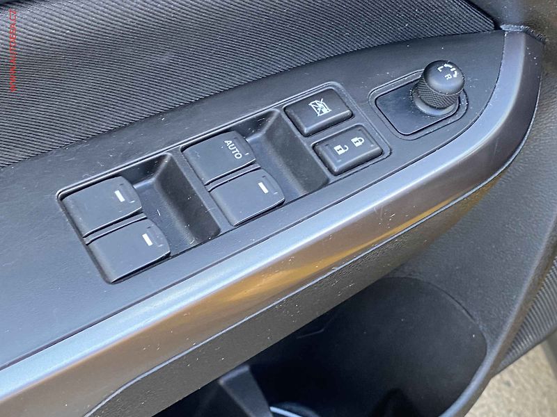 Suzuki Vitara (2019) 1.4 BJet, Premium, TZ, navi - fotka 11 z 19