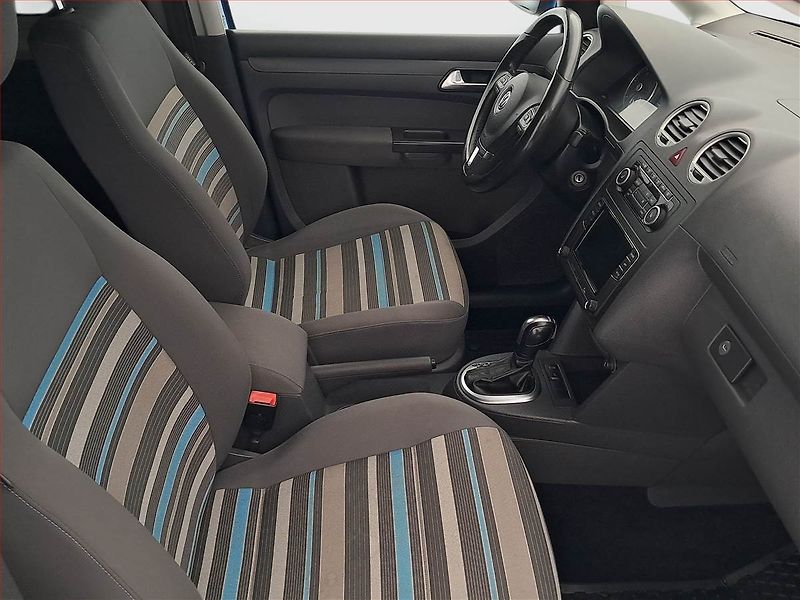 Volkswagen Caddy (2013) 2.0 TDI, 5Míst - fotka 9 z 21