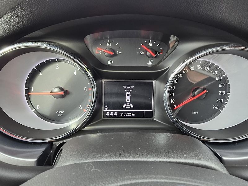 Opel Astra 1.6CDTi 81kW ENJOY DIGIKLIMA - fotka 17 z 24