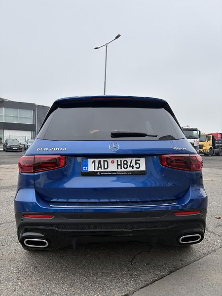 Mercedes-Benz GLB (2024) 200d 4MATIC - fotka 4 z 14