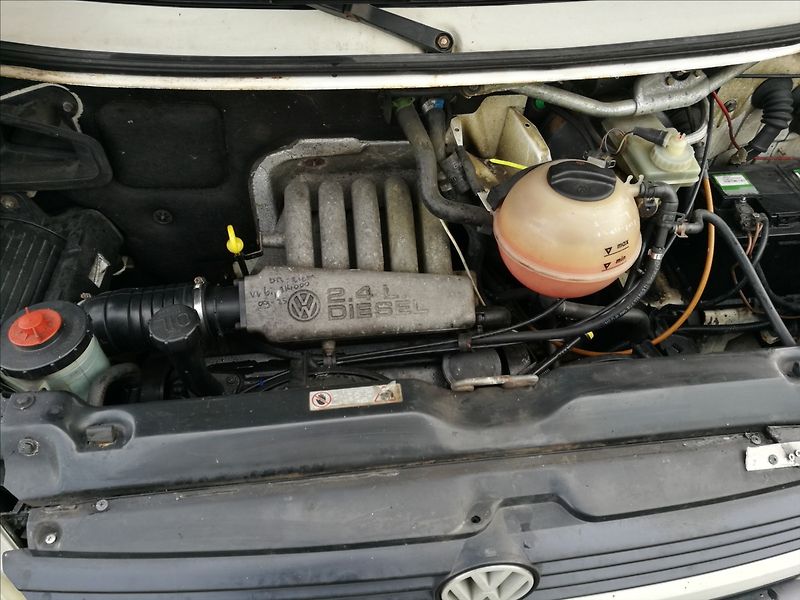 Volkswagen D California   2,4 - fotka 19 z 20