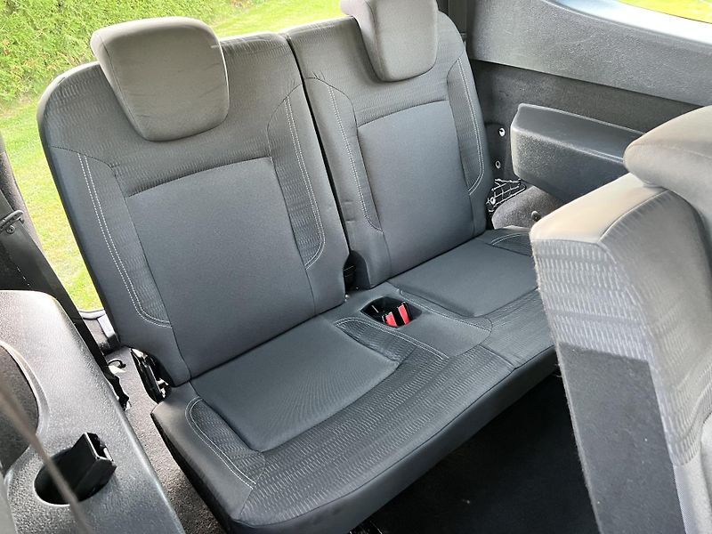 Dacia Lodgy 1.5DCI 79KW,7MÍST,KLIMA,NAVI - fotka 21 z 44