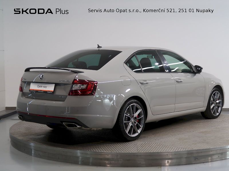 Škoda Octavia (2019) RS 2.0TSI 180KW DSG NAVI - fotka 2 z 39