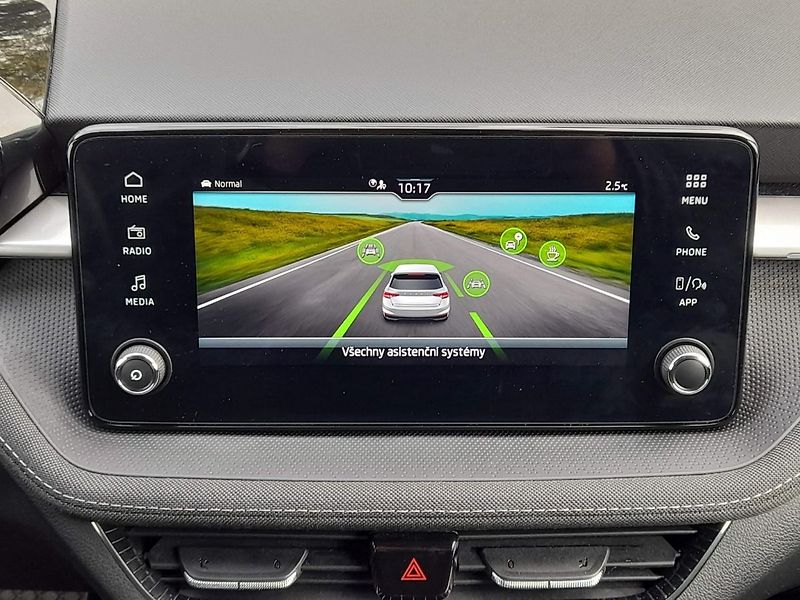 Škoda Fabia Top Selection 1.0 TSI 85kW 7AP - fotka 20 z 20