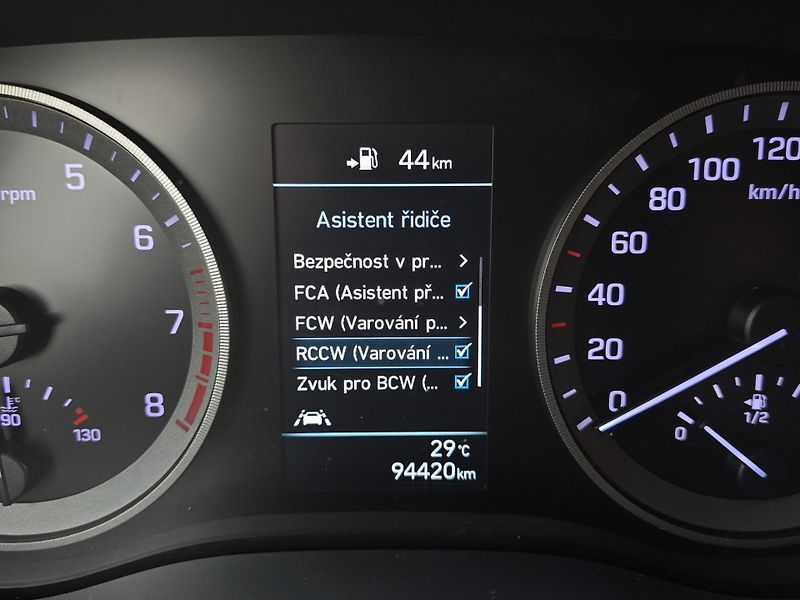 Hyundai Tucson (2019) N-Line 1.6 T-GDi 130kW, Serv.k - fotka 19 z 29