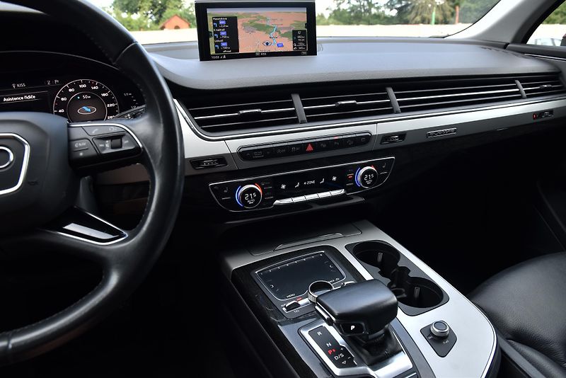 Audi Q7 3.0 TDI QUATTRO,VIRTUAL,7MÍST - fotka 19 z 50