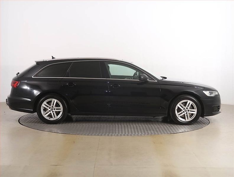 Audi A6 (2015) 2.0 TDI, Automat, Navi, Xenony - fotka 6 z 24