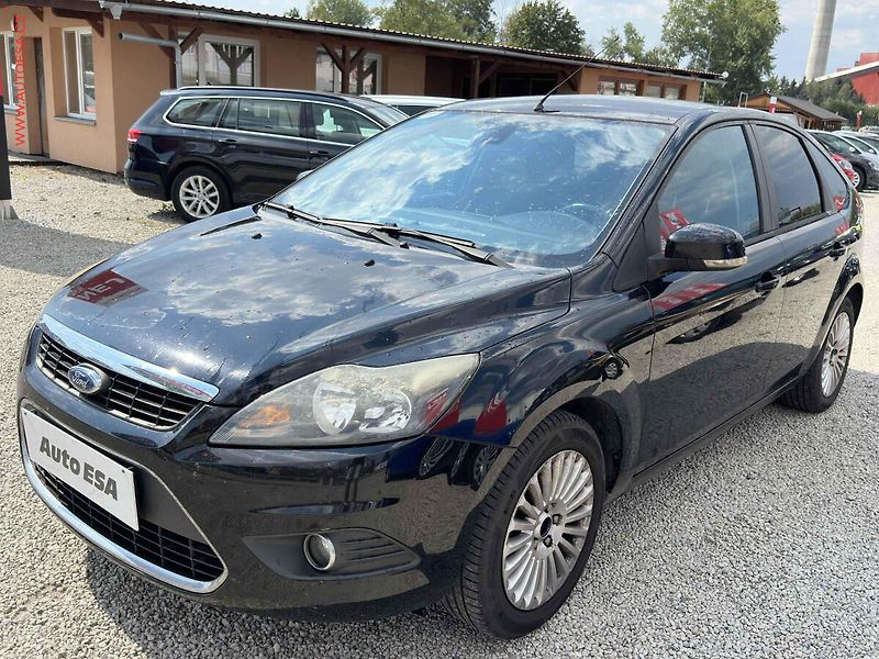 Ford Focus (2010) 2.0 16V, AC, tempo - fotka 3 z 17