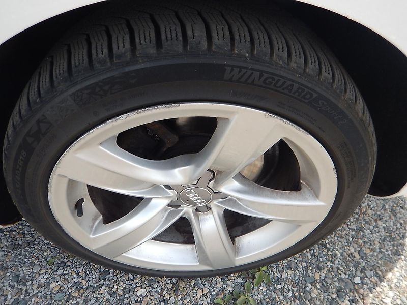 Audi A5 2.0 TDI, MANUÁL, DIGIKLIMA - fotka 15 z 29