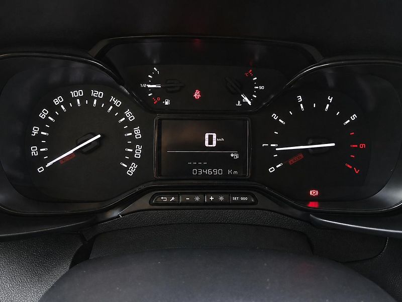 Toyota ProAce City ACTIVE CREWCAB 1.5 D-4D 96kW   - fotka 13 z 21