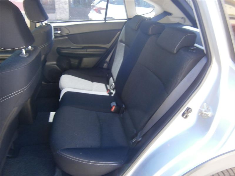 Subaru XV 2,0 D  AWD KLIMA 108 KW - fotka 8 z 16
