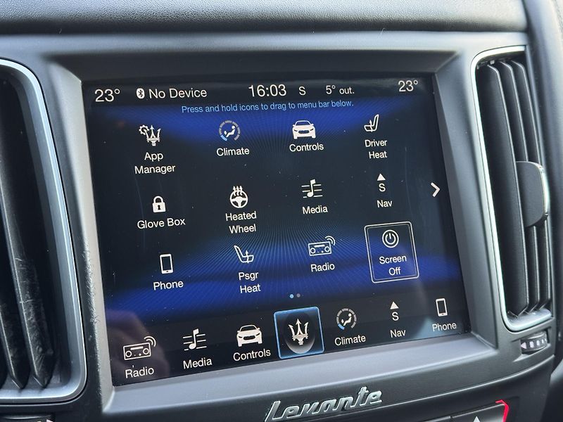 Maserati Levante (2018) GranLusso Q4, 3.0iV6 257kW, ČR - fotka 29 z 45
