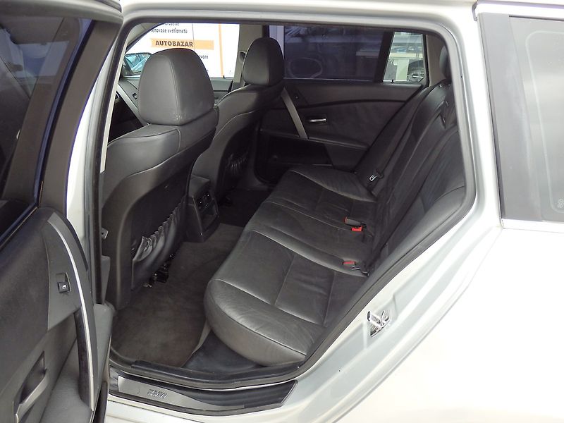 BMW Řada 5 530d 6x AIRBAG, ZÁVĚS - fotka 7 z 16