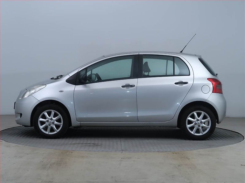 Toyota Yaris (2007) 1.0 VVT-i, Eko.zaplacen - fotka 3 z 13