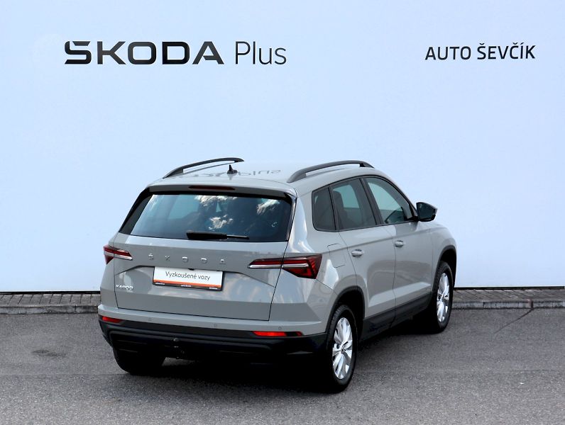 Škoda Karoq (2024) 1.5 TSI 110 KW Ambition PLUS - fotka 2 z 23