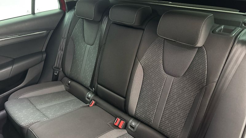 Škoda Octavia 1.5 TSI Style Combi - fotka 16 z 26