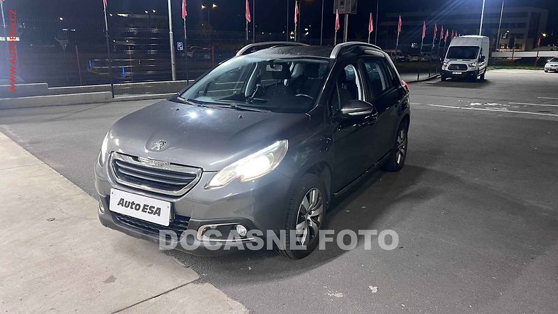 Peugeot 2008 (2015) 1.2 PT, ČR, GT Line - fotka 1 z 4