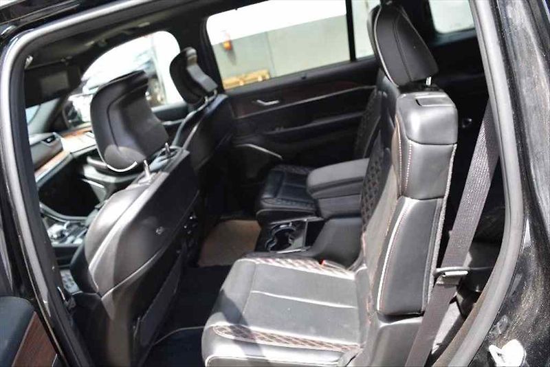 Jeep Grand Cherokee (2021) 3,6L AWD AT - fotka 18 z 21