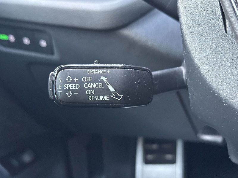 Škoda Octavia (2023) Combi 2.0 TDI DSG RS - fotka 19 z 35