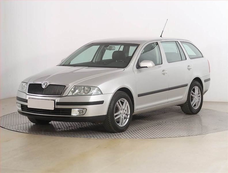 Škoda Octavia (2006) Elegance 2.0 TDI, Automat - fotka 2 z 18