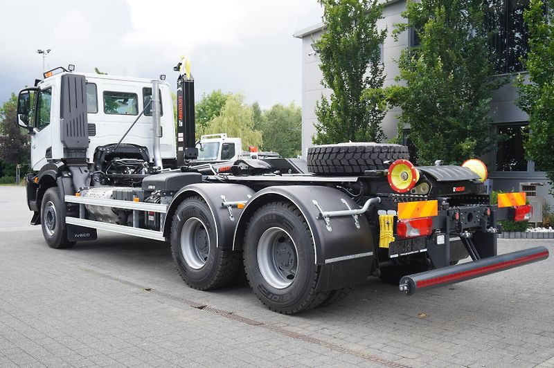 Iveco T-WAY (2026) AD380T46 / 6x4 / 2026 / no mil - fotka 6 z 24