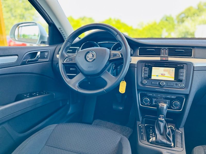 Škoda Superb (2015) 2.0TDi NAVI, GARANCE KM - fotka 7 z 12